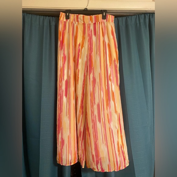 Colorful pants - Picture 2 of 3